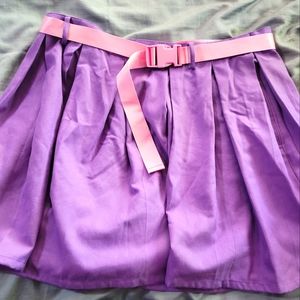 Hot Topic pleated Skirt w/belt